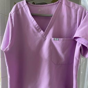 FIGS Catarina Scrub Top in Dusk